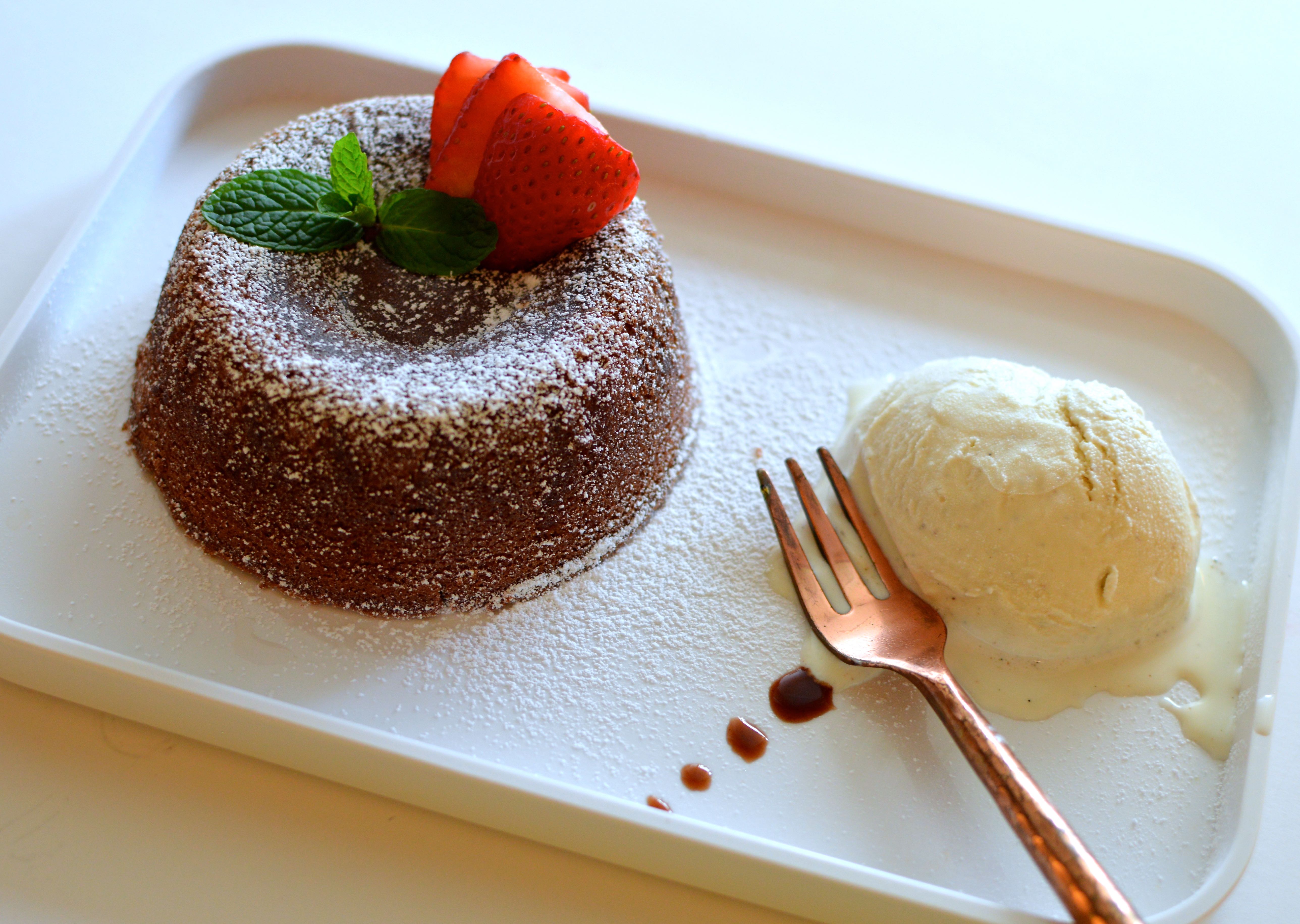 molten-chocolate-lava-cake6